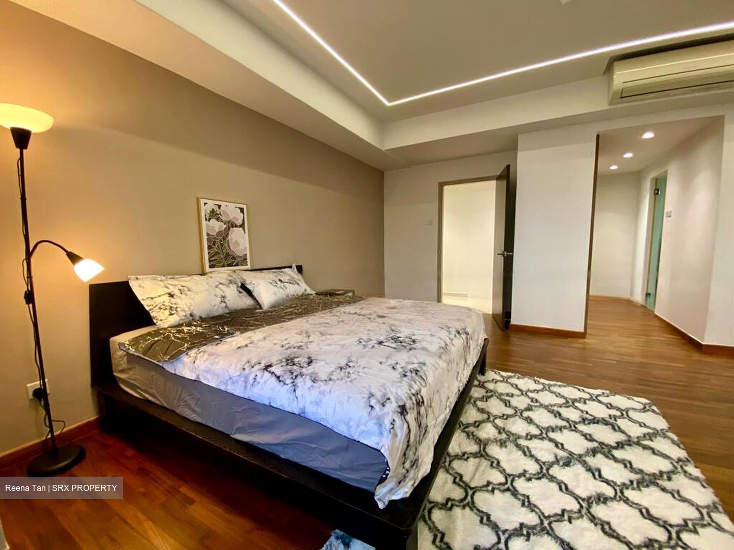 International Plaza (D2), Apartment #587747531
